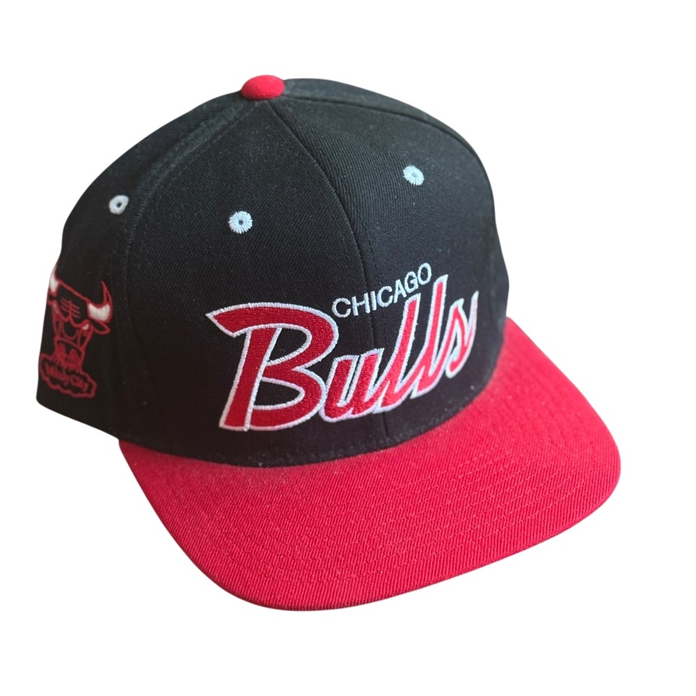 MITCHELL & NESS CHICAGO BULLS SCRIPT SNAPBACK